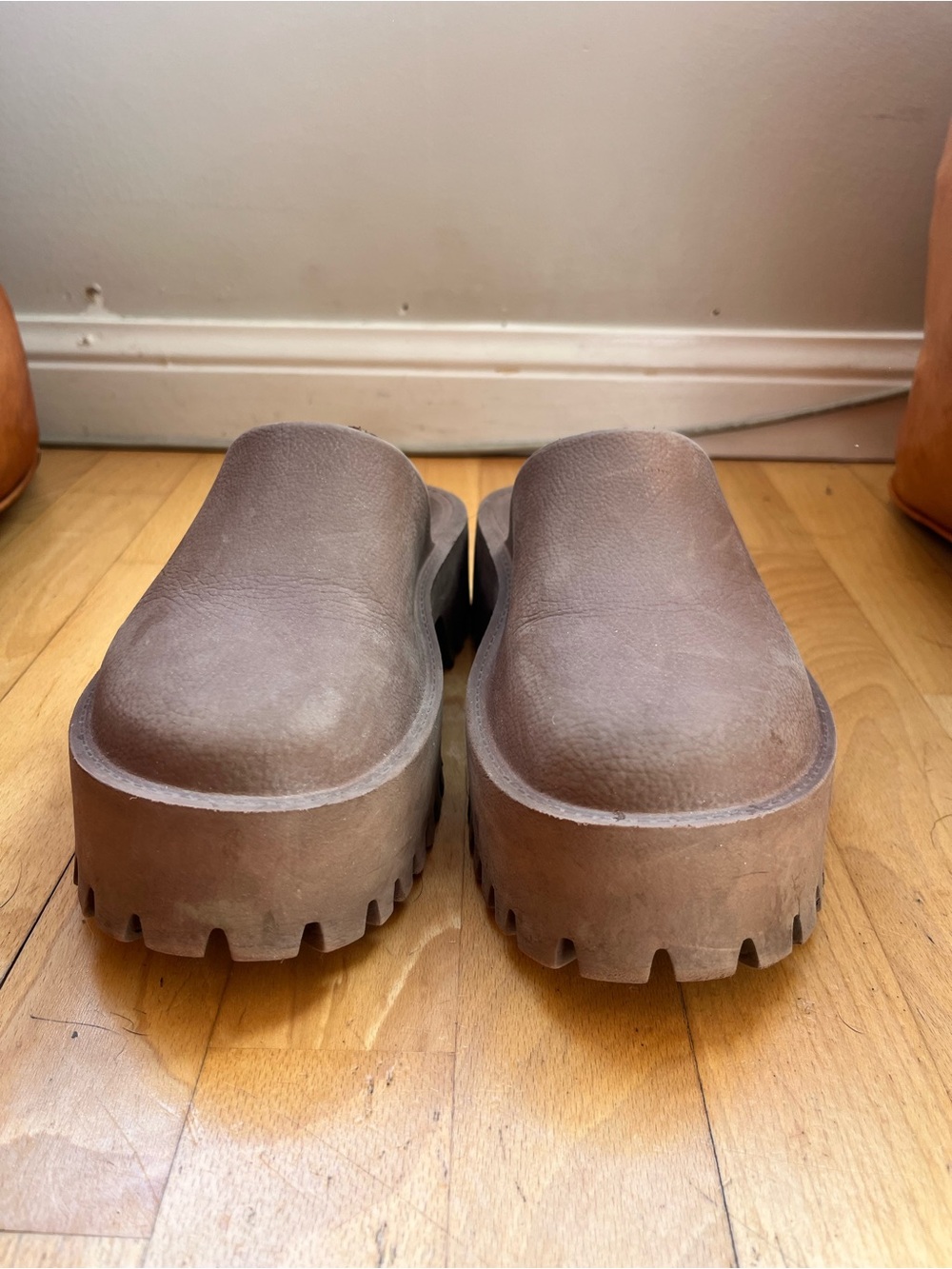 Jeffrey Campbell Brown Slip-On Platform Clog Mules Size 7